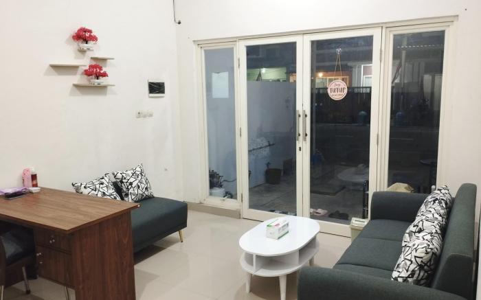 Surabaya Homestay Golden Rose Juanda 