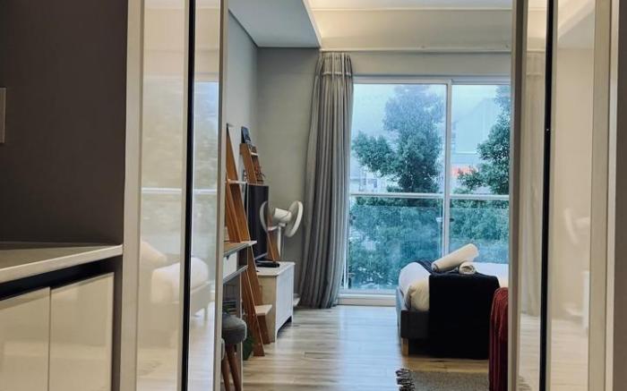 Modern apartment in good area !