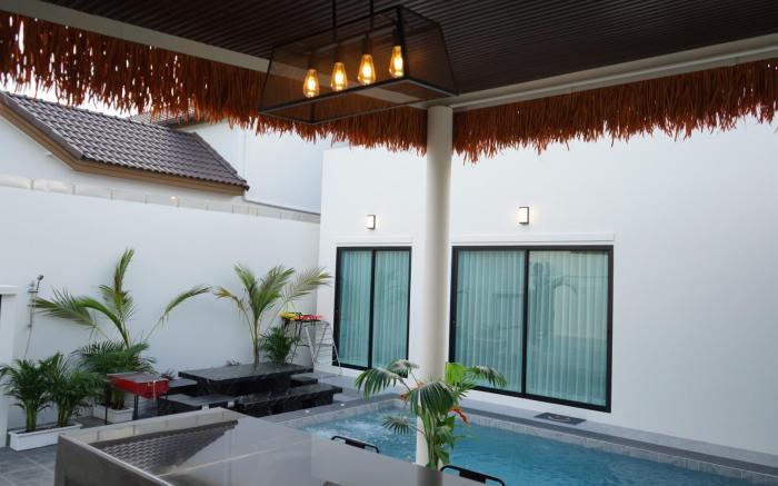 Beloved Bliss Pool Villa Bangsaen