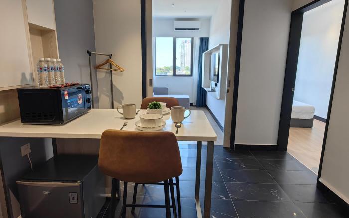 JUNE Homestay @ Vetro11 1BR 2-4Pax Sunset View