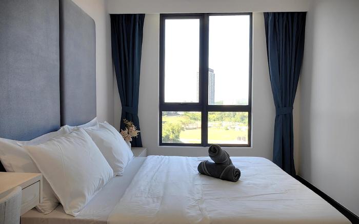 JUNE Homestay @ Vetro11 1BR 2-4Pax Sunset View