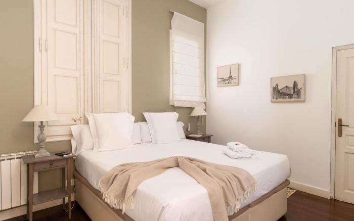 Apartamento de tres habitaciones con terraza 11B