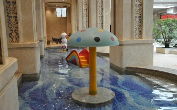 Chong Ning Castle Hotel