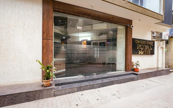 FabHotel Royal Suites I