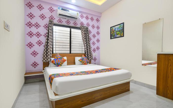 FabHotel Chirag Inn