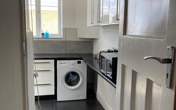 Kingsbury Service Accommodation