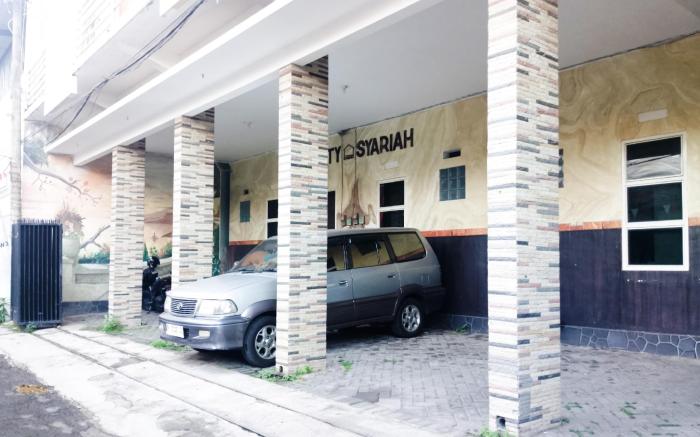 De Zity Homestay RedPartner near Alun Alun Jember