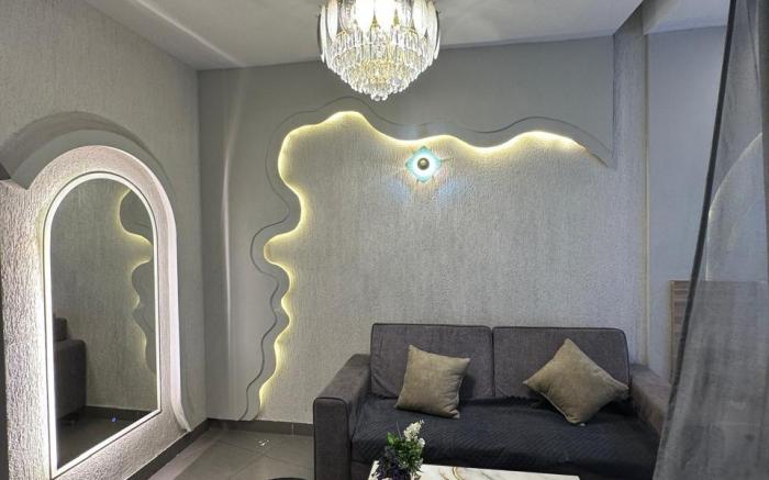 Cozy and luxury downtown suite