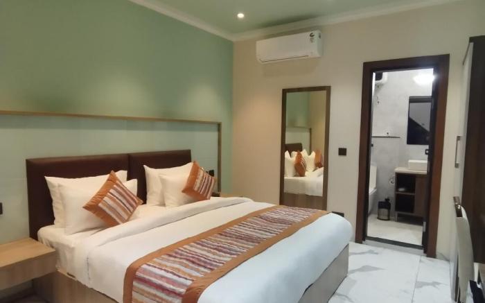 Corporate Hotel Blue