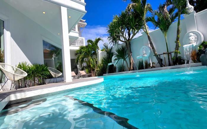 LUMALAND Luxury Pool Villa Pattaya Walking Street