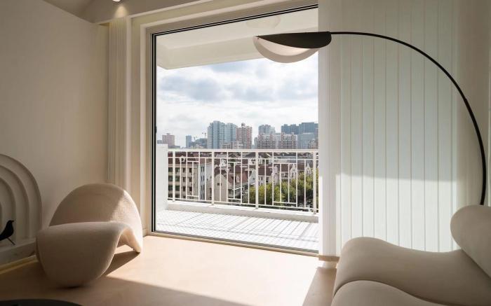 Modern Oriental The prosperity and privacy 