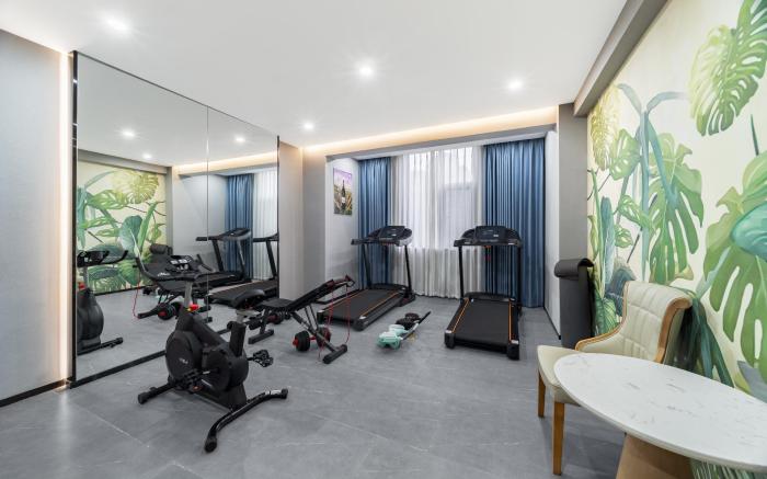 Yizhi Hotel Huayang Subway Station Exhibition Center Store