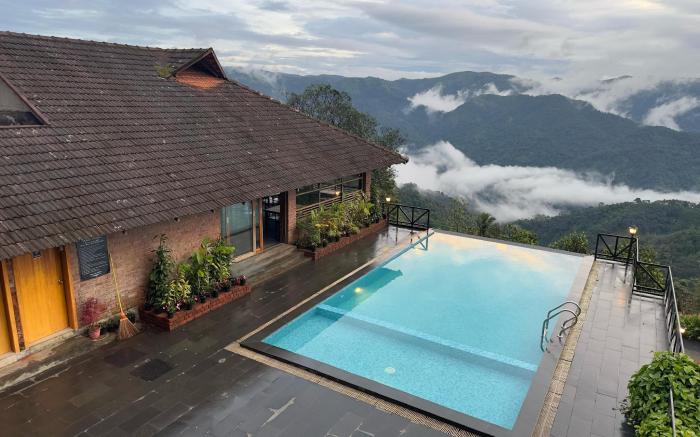  HEYDAY Thazhvaram Resort
