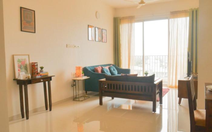 Artistic 2BR apt | 10 min to GOI Airport & Beaches