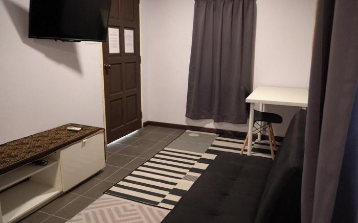 Garden Cabin Queenbed # 5 @ Bambü Getaway