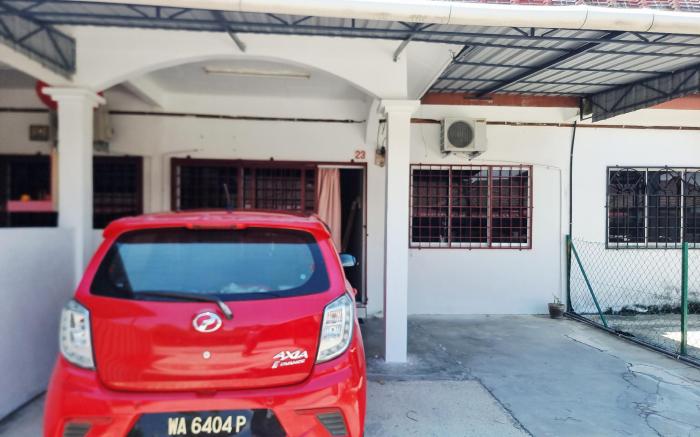 HOMESTAY TAMAN SEGAR 23 (Muslim Only)