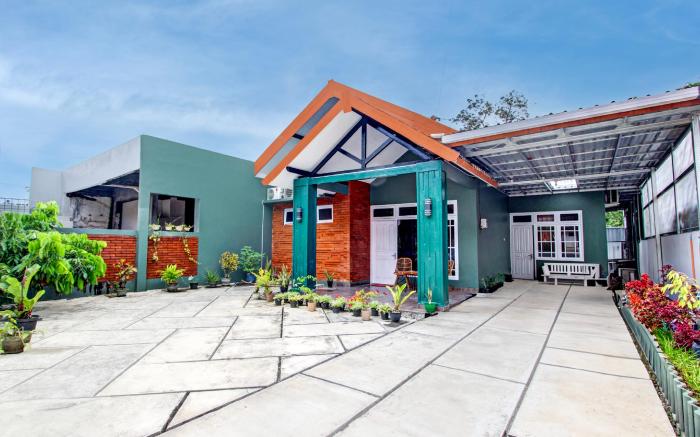 OYO 94701 Green House