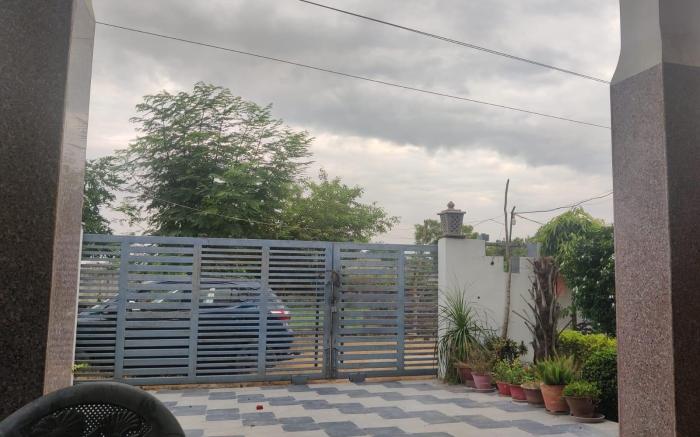 Green Meadows Homestay