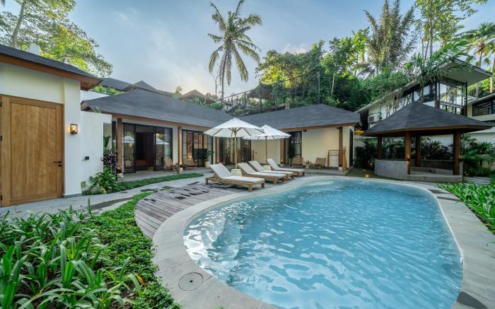 SorentobyDH-ContemporaryVilla Retreat• PrivatePool