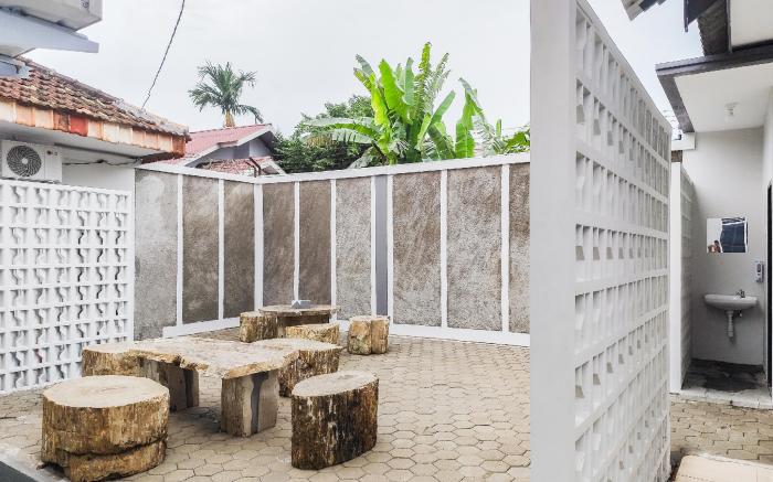 Urbanview Hotel Via Jambi