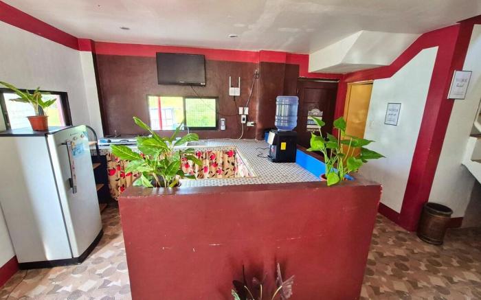 Private Room w/ AC, shared  toilet