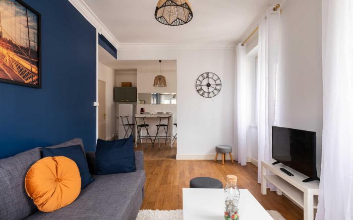 Modern apartment -1BR-4P- Bellecour