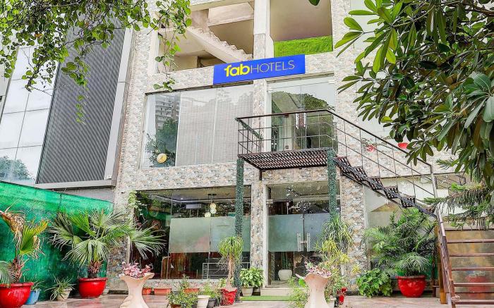 FabHotel Golden Stone