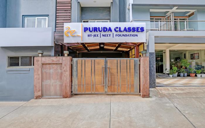 FabHotel The Tuesday Suits