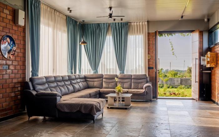 Botanical Farms 3BHK with Pool by Homeyhuts