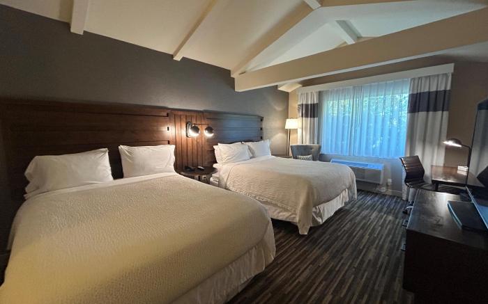 Best Western Premier Plainview-Long Island Hotel