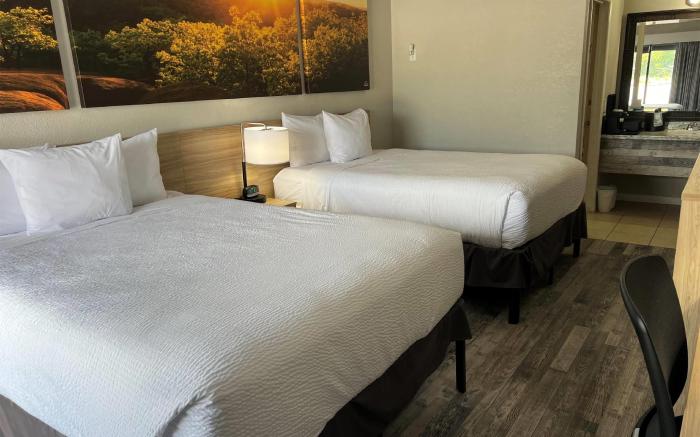 Days Inn by Wyndham Branson Ozarks