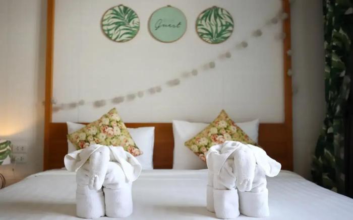 Poshtel Haven & Haven Mini Bar