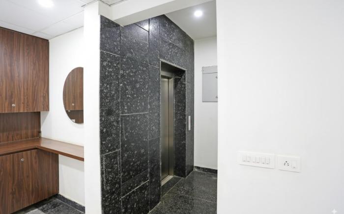 Hotel HomeAste 001 Near Yashobhoomi Convention Centre