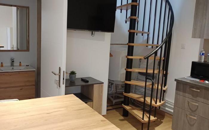 pretty new house - malisone -