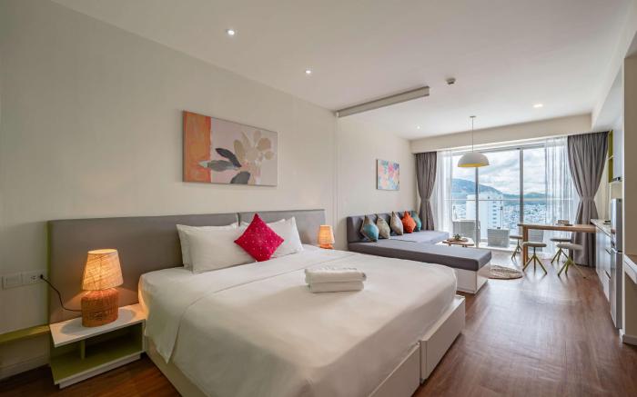 Nha Trang  Chic Suite_Central high F_FREE POOL