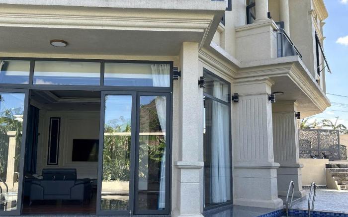 Lakeside Đá Bàng Ecolodge