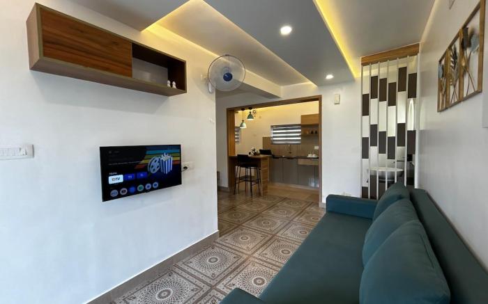 Vadanapilly Beach Villa for 8-10 adults