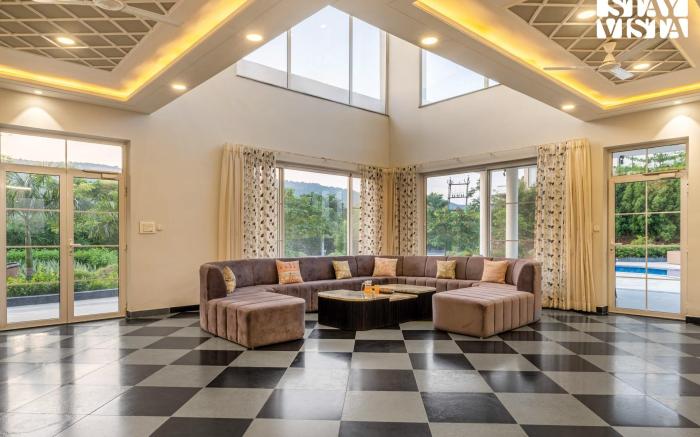 StayVista at Vacanza Villa