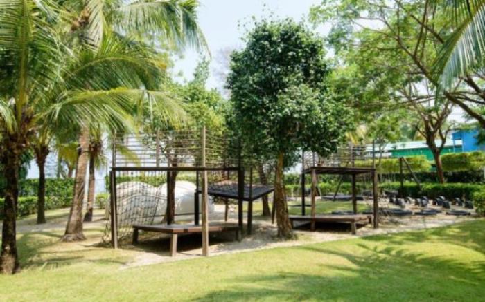 By The Sea Batu Feringgi