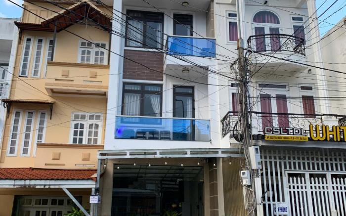 Mo Dalats House