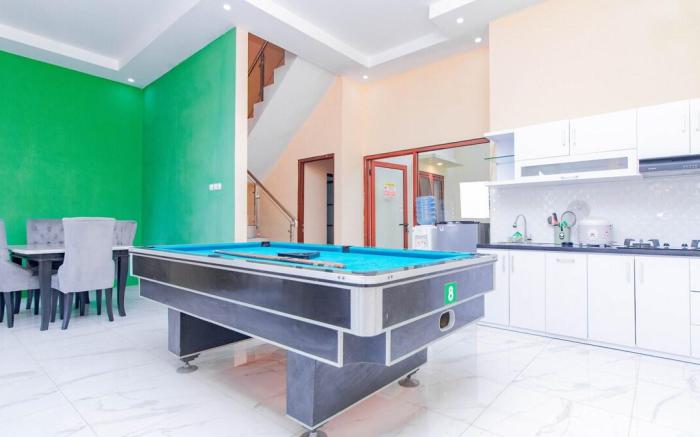 Villa Krisna with Private Pool and Billiard