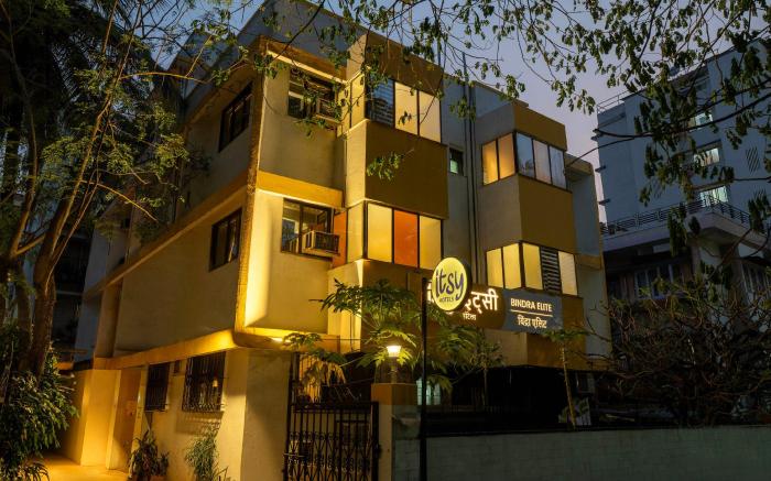 Itsy Hotels Bindra Elite