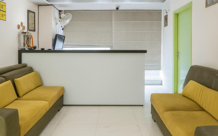 Comfort Stay - Near Airport 