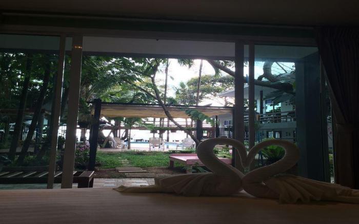 Apple Beachfront Resort