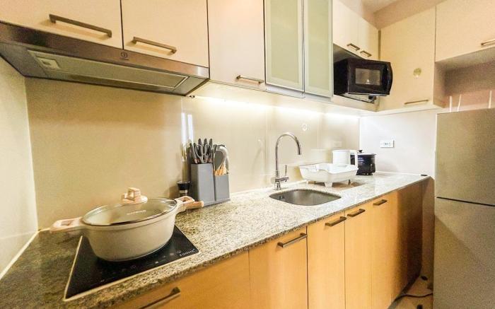 Tower C 1BR in OPR