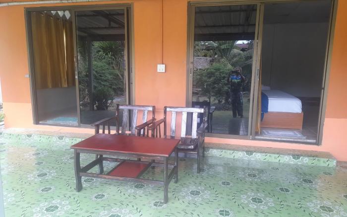 บ้านโสภา หาดนางกำ