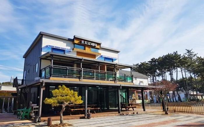 Mongsan Port Tropea Pension