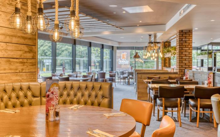 Premier Inn Bristol Parkway - M32