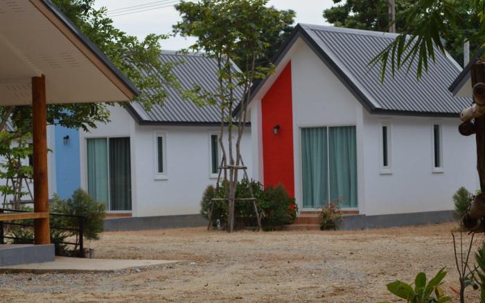 นกขมิ้นรีสอร์ท บ้านไร่ อุทัยธานี