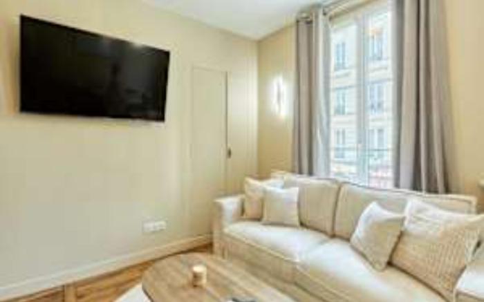 Charming apartment in the Center of Paris